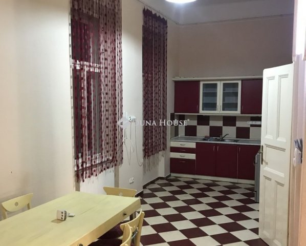 Eladó téglalakás, Budapesten, VIII. kerületben 110 M Ft