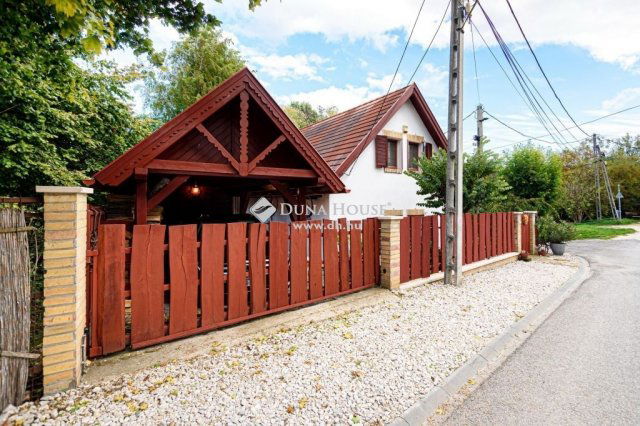 Eladó családi ház, Pilisszentkereszten 168 M Ft, 4 szobás