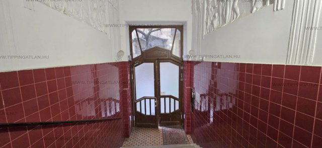 Eladó téglalakás, Budapesten, VI. kerületben 75.9 M Ft, 2 szobás