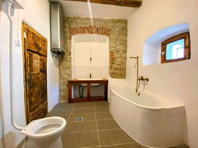 Eladó téglalakás, Miskolcon 28 M Ft, 2 szobás