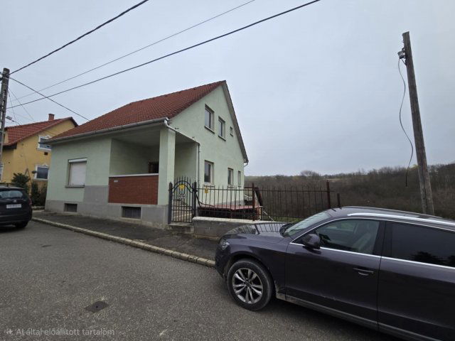 Eladó családi ház, Miskolcon 58.99 M Ft, 4 szobás