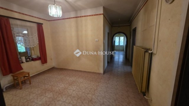 Eladó családi ház, Farmoson 45 M Ft, 4+1 szobás