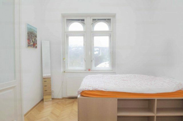 Kiadó téglalakás, albérlet, I. kerületben, Attila úton