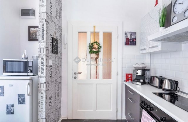 Eladó téglalakás, Budapesten, VII. kerületben 105 M Ft, 2 szobás