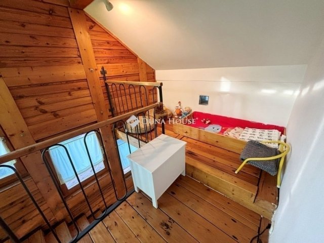 Eladó családi ház, Budapesten, III. kerületben 191.25 M Ft