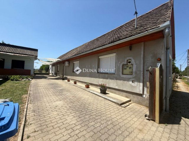 Eladó családi ház, Márokon 29.5 M Ft, 2 szobás