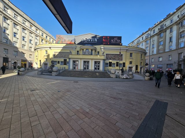 Kiadó téglalakás, albérlet, VIII. kerületben, Corvin közben