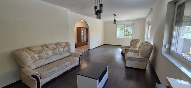 Kiadó családi ház, albérlet, Debrecenben, Lahner utcában