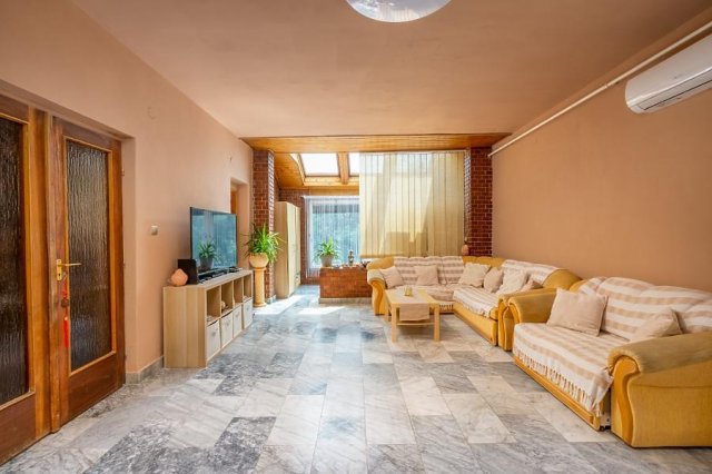 Eladó családi ház, Budapesten, XXI. kerületben 77.9 M Ft