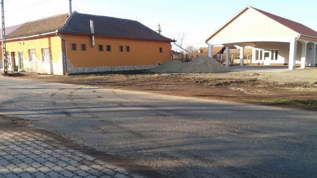 Eladó üzlethelyiség, Kőteleken, Szabadság úton 6.5 M Ft