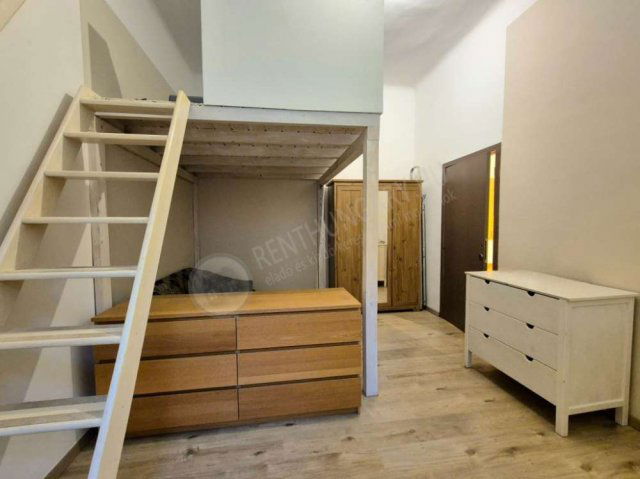 Kiadó téglalakás, albérlet, XIV. kerületben, Utász utcában