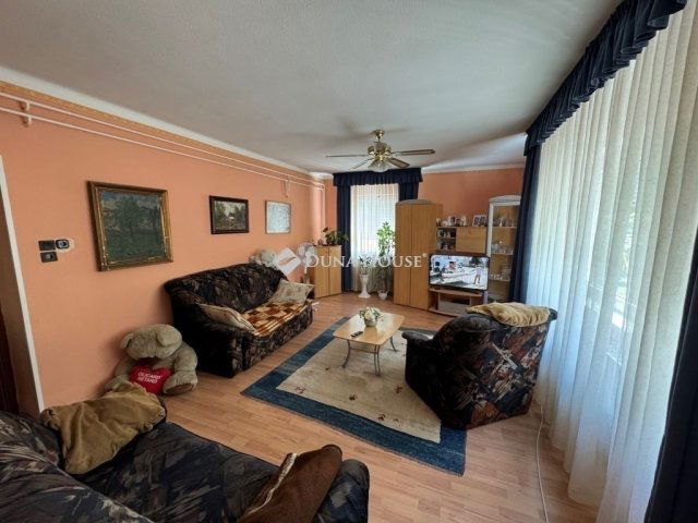 Eladó családi ház, Kecskeméten 69.9 M Ft, 4 szobás