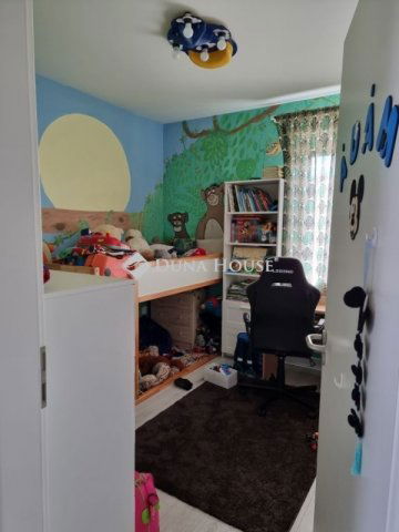 Eladó családi ház, Délegyházán 129.9 M Ft, 5 szobás