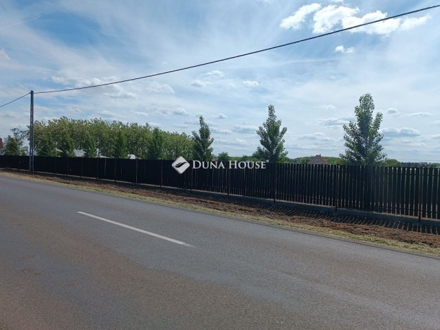 Eladó telek, Kiskunfélegyházán 31 M Ft / költözzbe.hu