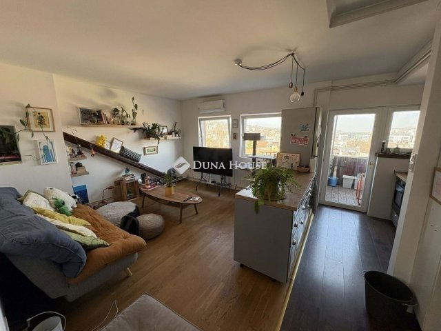 Eladó téglalakás, Budapesten, XII. kerületben 120 M Ft, 3 szobás