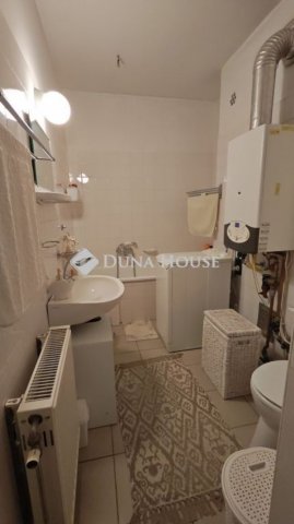 Eladó téglalakás, Kecskeméten 66.9 M Ft, 3 szobás