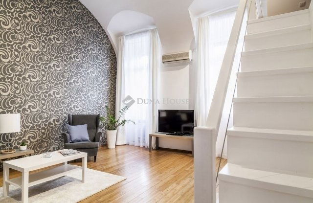 Eladó téglalakás, Budapesten, VII. kerületben 71.9 M Ft