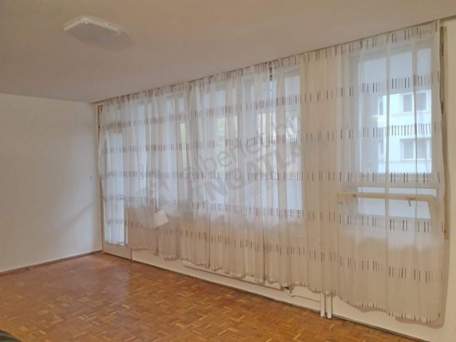 Kiadó téglalakás, albérlet, I. kerületben, Attila úton