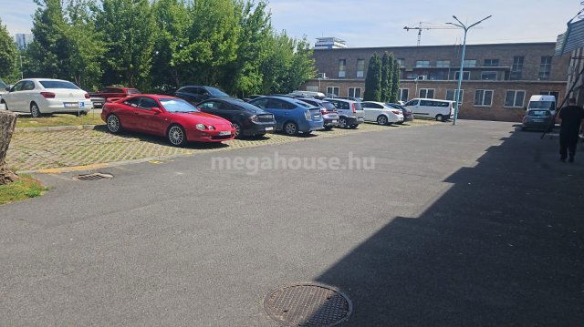 Kiadó ipari ingatlan, Budapesten, XI. kerületben 479 E Ft / hó