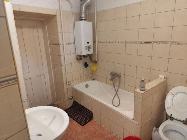 Eladó családi ház, Kecskeméten 205 M Ft, 8 szobás