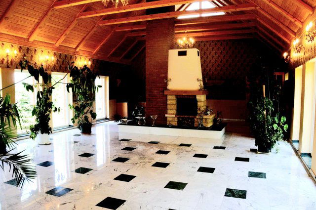 Eladó családi ház, Délegyházán 554.97 M Ft, 7+2 szobás