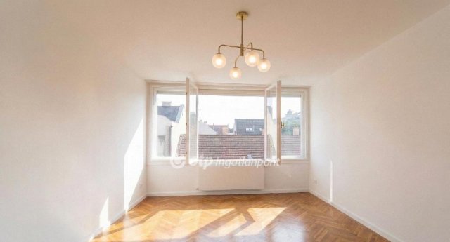 Eladó téglalakás, Budapesten, IV. kerületben 52.7 M Ft, 1 szobás