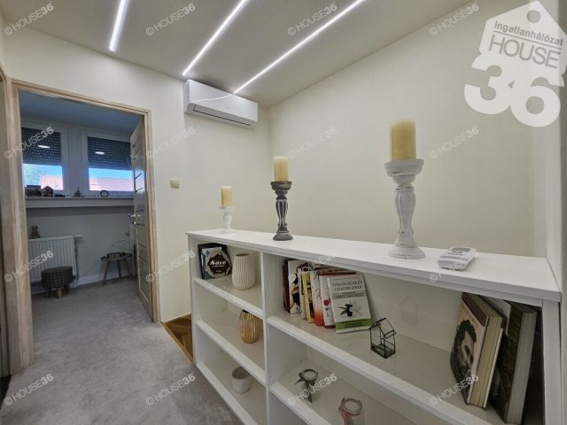 Eladó panellakás, Kecskeméten 92.99 M Ft, 3 szobás