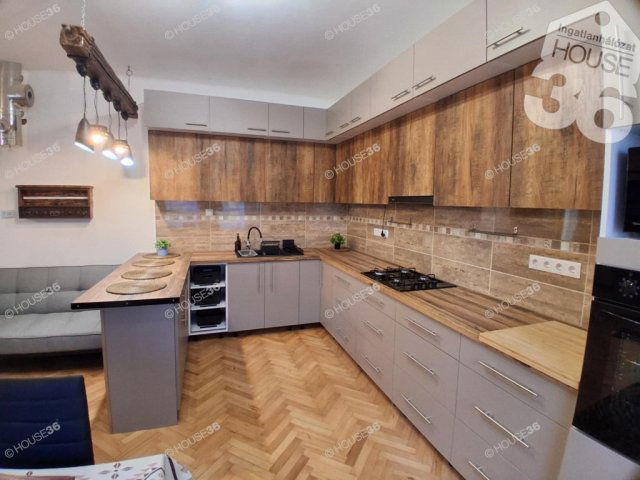 Kiadó családi ház, albérlet, Kecskeméten 400 E Ft / hó