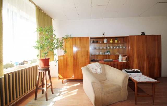 Eladó családi ház, Dombóváron 34 M Ft, 5 szobás