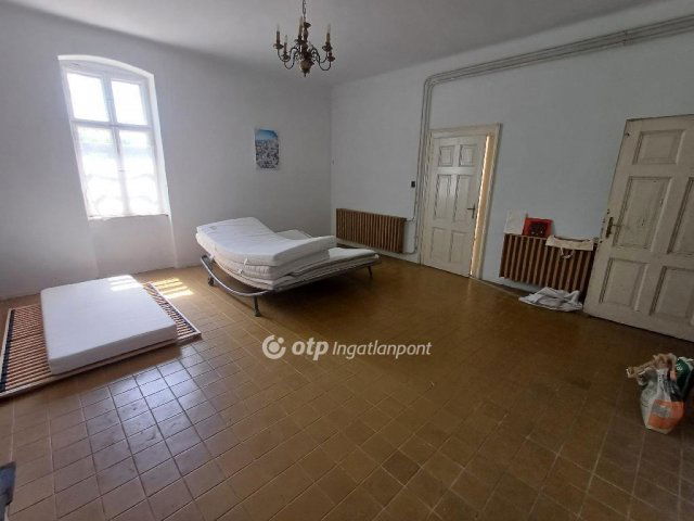 Eladó ipari ingatlan, Dávodon 10 M Ft / költözzbe.hu