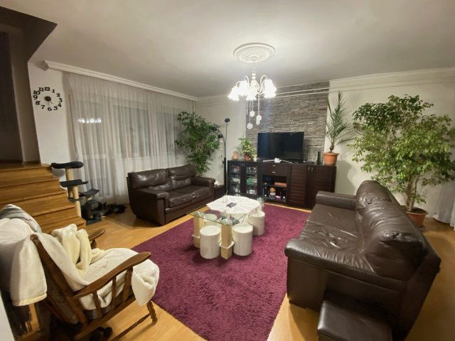 Eladó téglalakás, Nyíregyházán 105 M Ft, 3 szobás