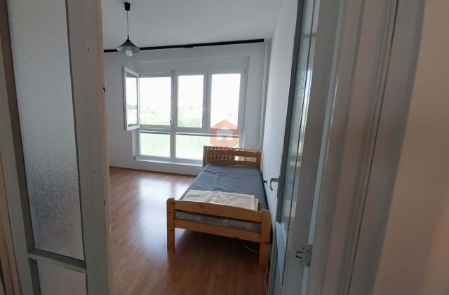 Eladó panellakás, Pécsett, Nagy Imre úton 47.9 M Ft, 2 szobás