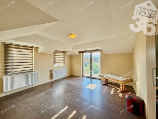 Eladó családi ház, Kerekegyházán 89.9 M Ft, 5 szobás