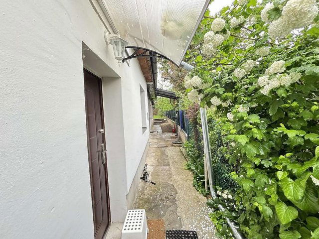 Eladó családi ház, Budapesten, XVI. kerületben 49.9 M Ft