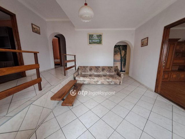 Eladó családi ház, Tiszaörsön 39.5 M Ft, 3 szobás