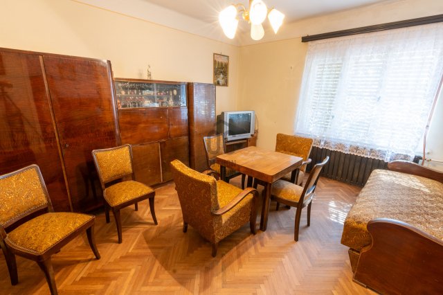 Eladó családi ház, Székesfehérvárott 65 M Ft, 3 szobás