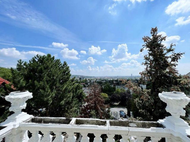 Eladó családi ház, Budapesten, XI. kerületben 550 M Ft, 8 szobás