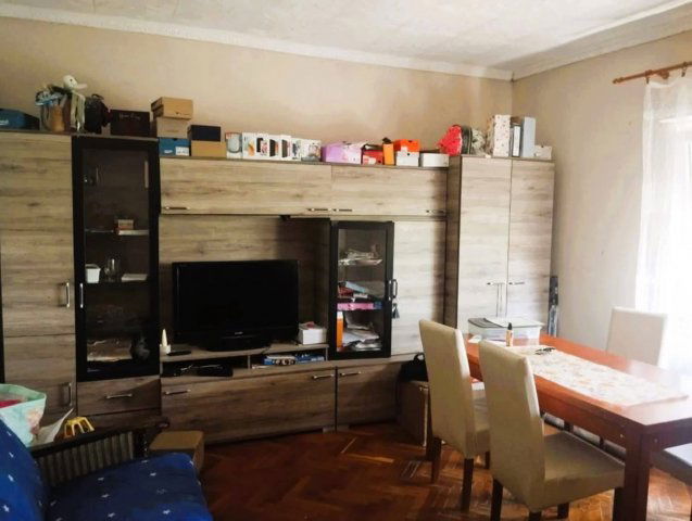 Eladó családi ház, Jászkisérén 18 M Ft, 2+1 szobás