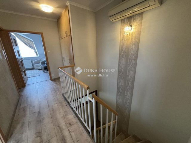 Eladó sorház, Kecskeméten 109.9 M Ft, 4 szobás