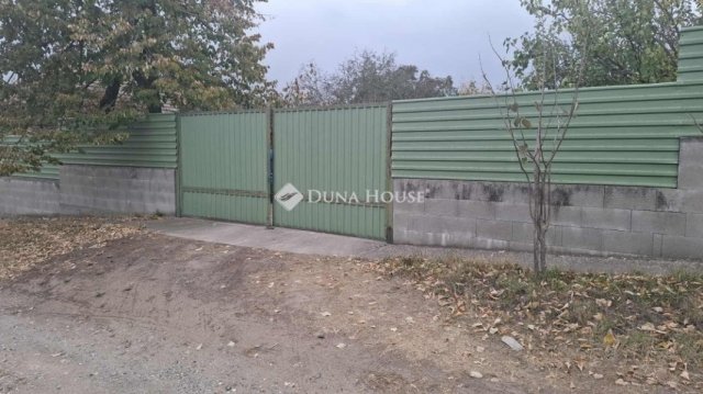 Eladó családi ház, Tóalmáson 29 M Ft, 1 szobás