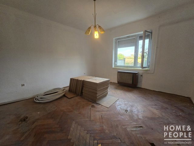 Eladó családi ház, Hódmezővásárhelyen 24.999 M Ft, 3+1 szobás