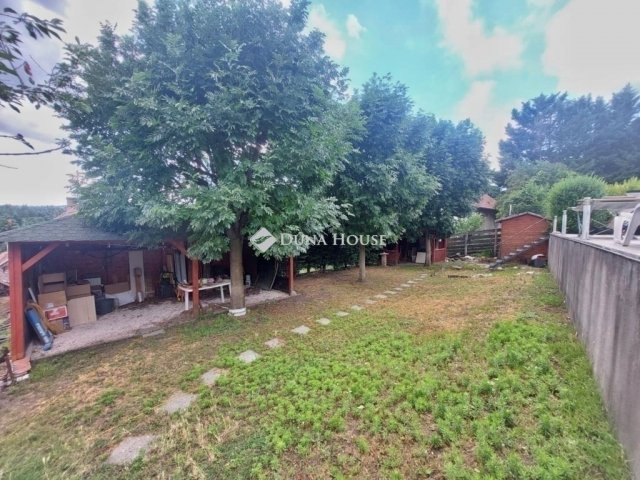 Eladó családi ház, Szentendrén 215 M Ft, 6 szobás