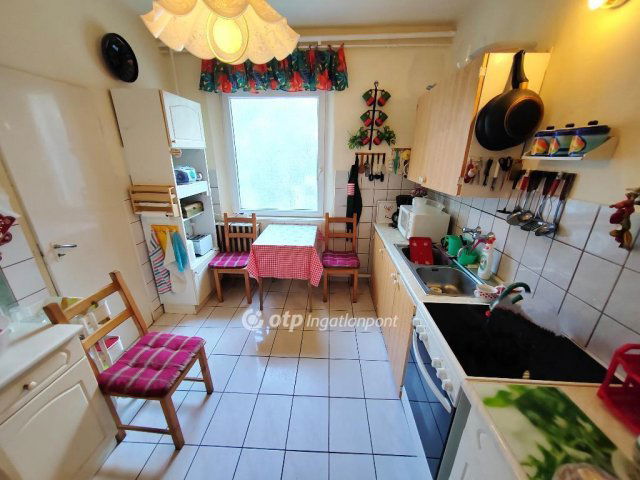 Eladó családi ház, Salgótarjánban 33.9 M Ft, 4+4 szobás