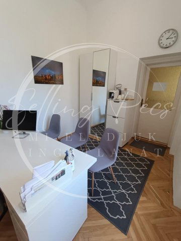 Kiadó iroda, Pécsett, Király utcában 65 E Ft / hó, 1 szobás