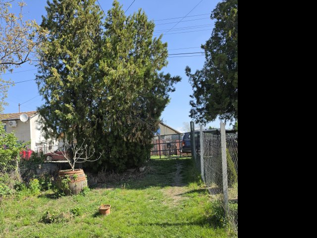 Eladó nyaraló, Martonvásáron 22.8 M Ft, 1+1 szobás