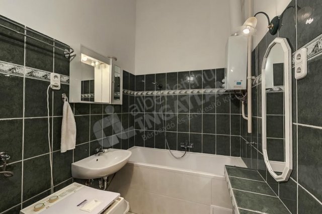 Eladó téglalakás, Budapesten, VIII. kerületben, Pál utcában