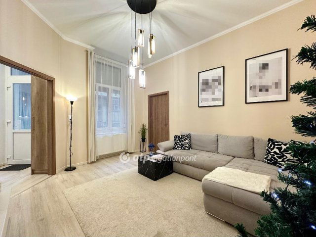 Eladó téglalakás, Budapesten, VI. kerületben 119.9 M Ft