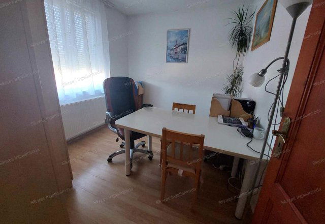 Eladó családi ház, Tatabányán 128 M Ft, 4+1 szobás