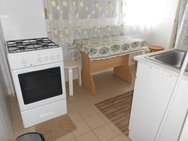 Kiadó panellakás, albérlet, Szegeden 120 E Ft / hó, 2 szobás
