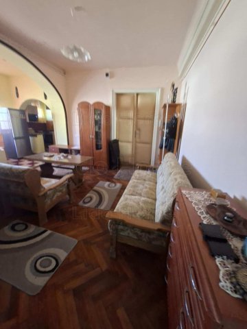 Eladó téglalakás, Pétfürdőn 37.99 M Ft, 2 szobás